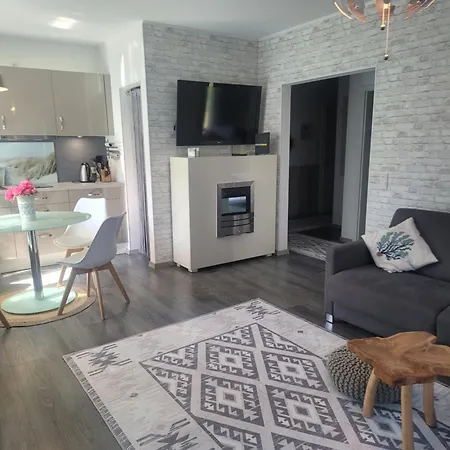 Apartment Südterrasse Mit Kamin Bj 2019 *